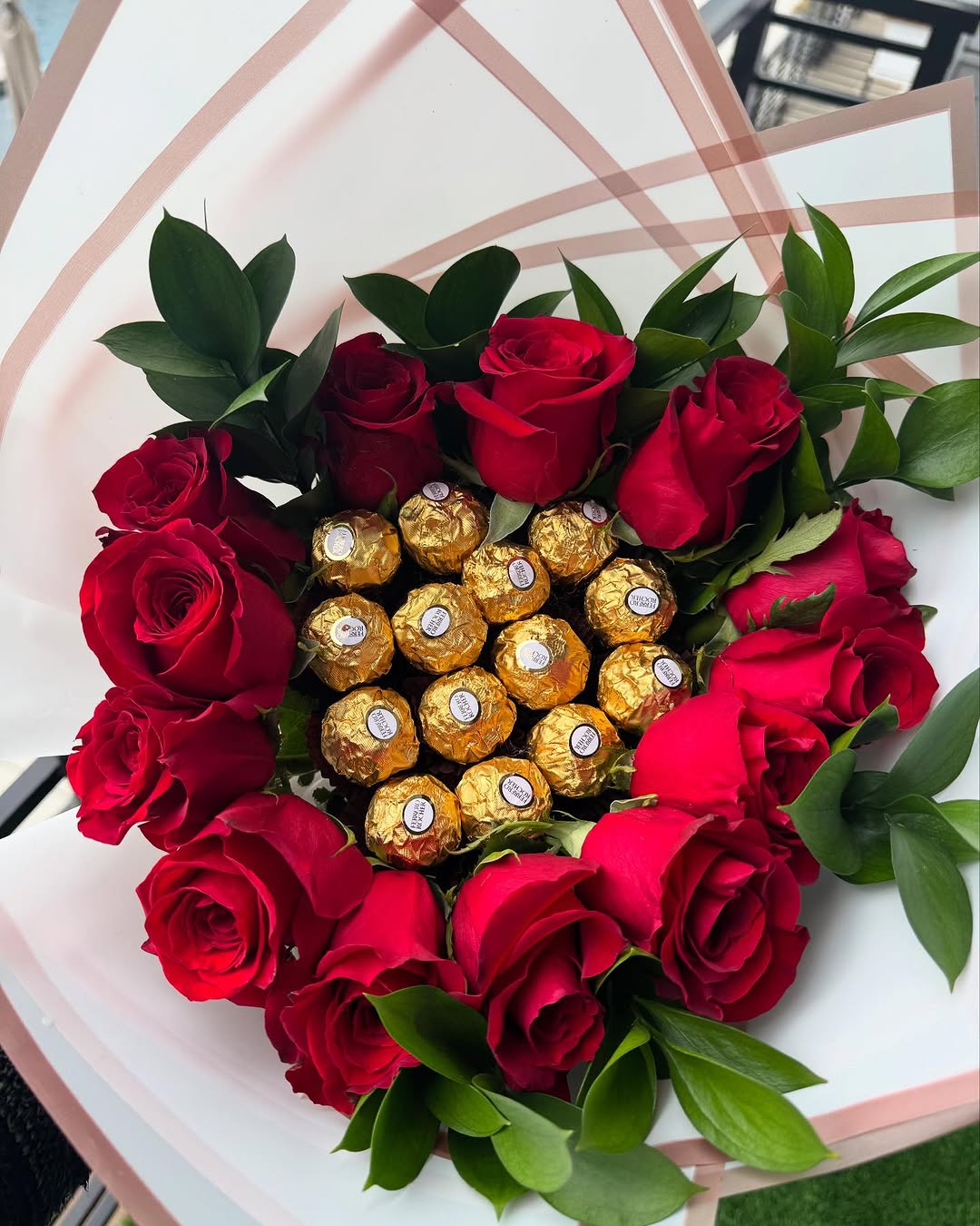 Roses & Rocher Bouquets