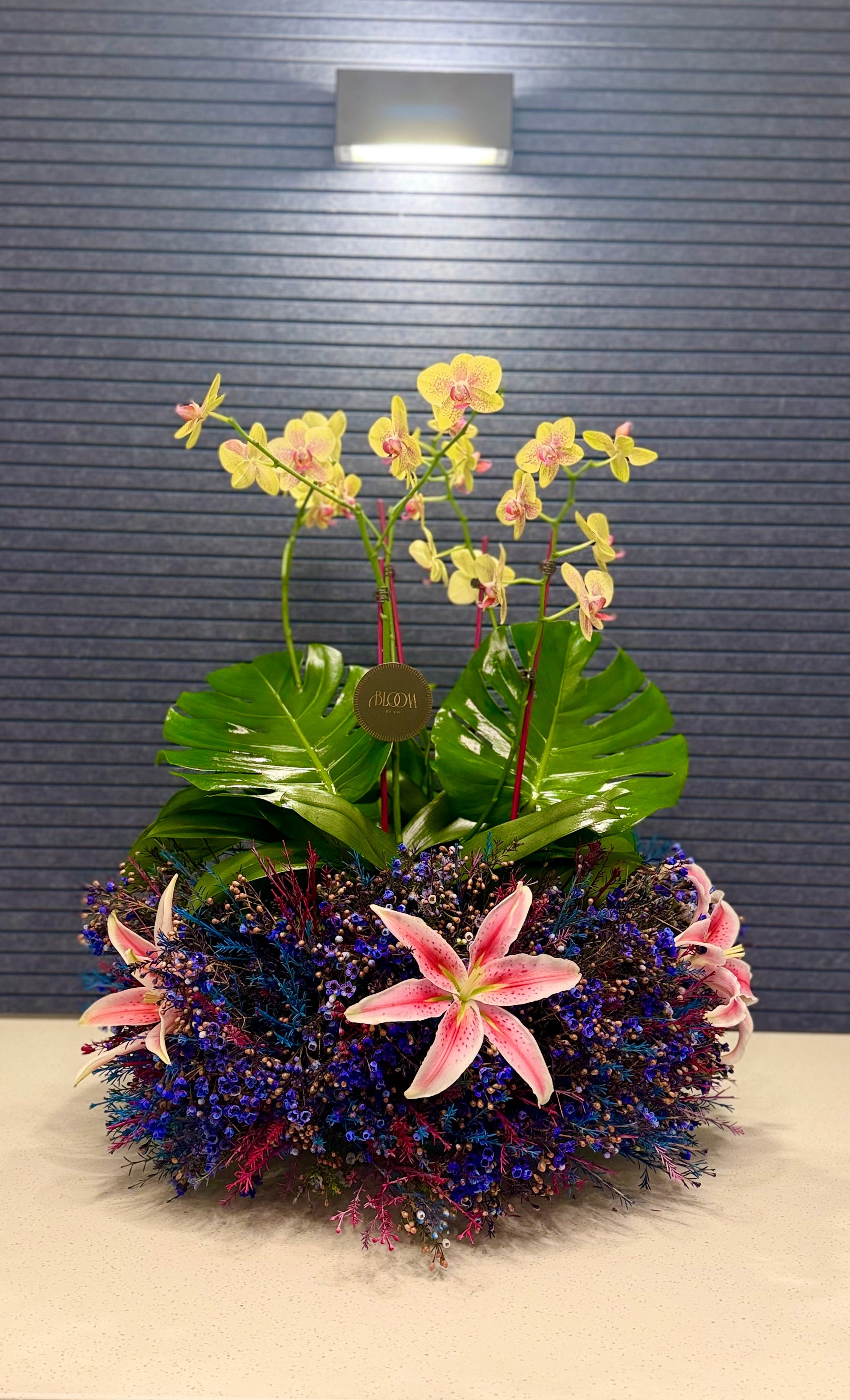 National Bloom Centerpiece XL
